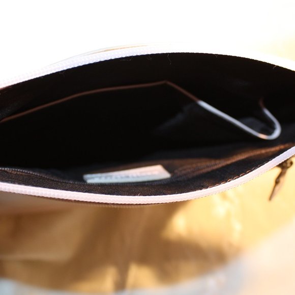 Pink Patent Leather Shoulder Bag - Daniel Joseph - Picture 7 of 9